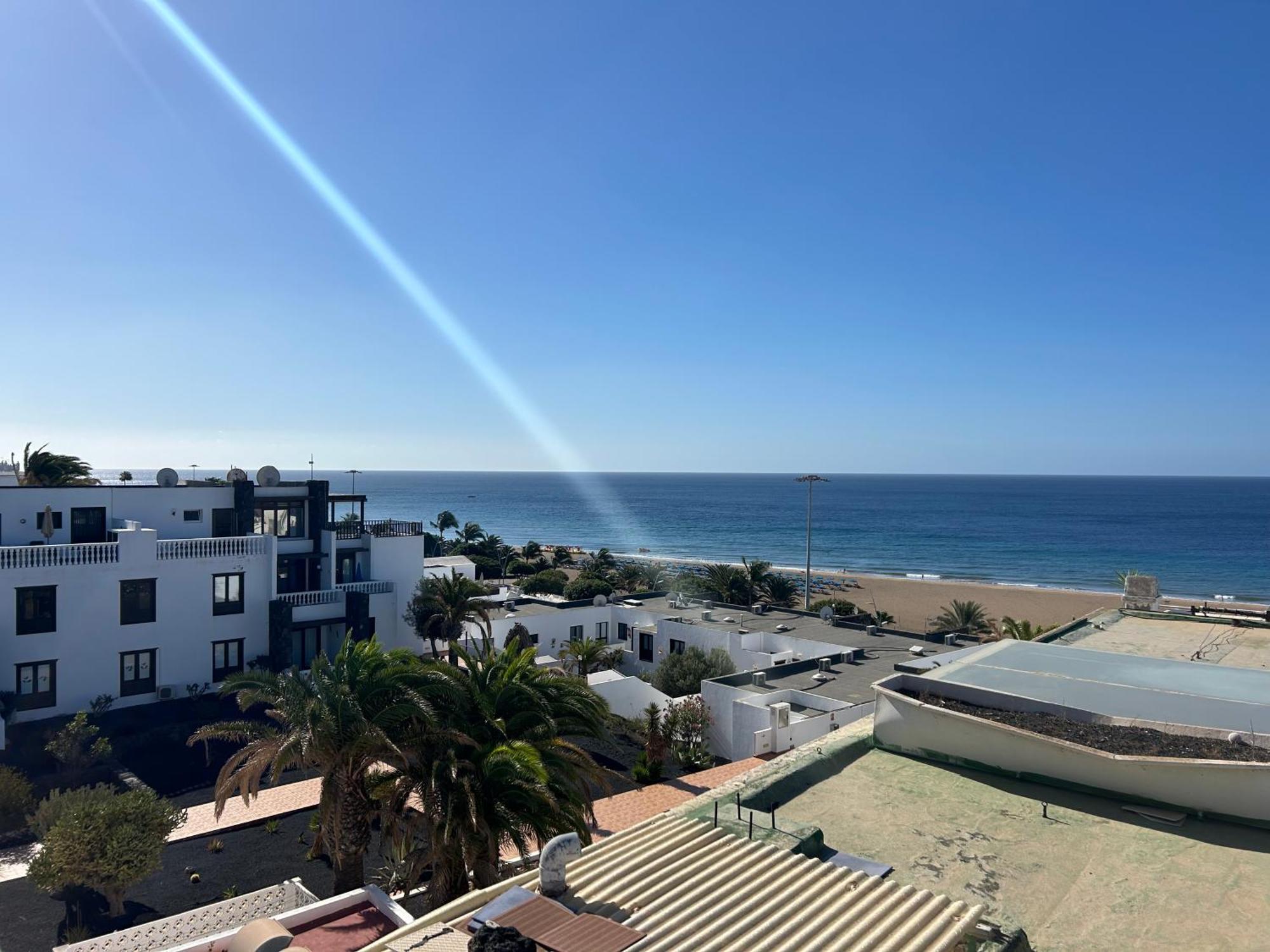 Stunning 2 Bedroom Duplex Close To Main Beach With Seaviews Puerto del Carmen  Eksteriør billede